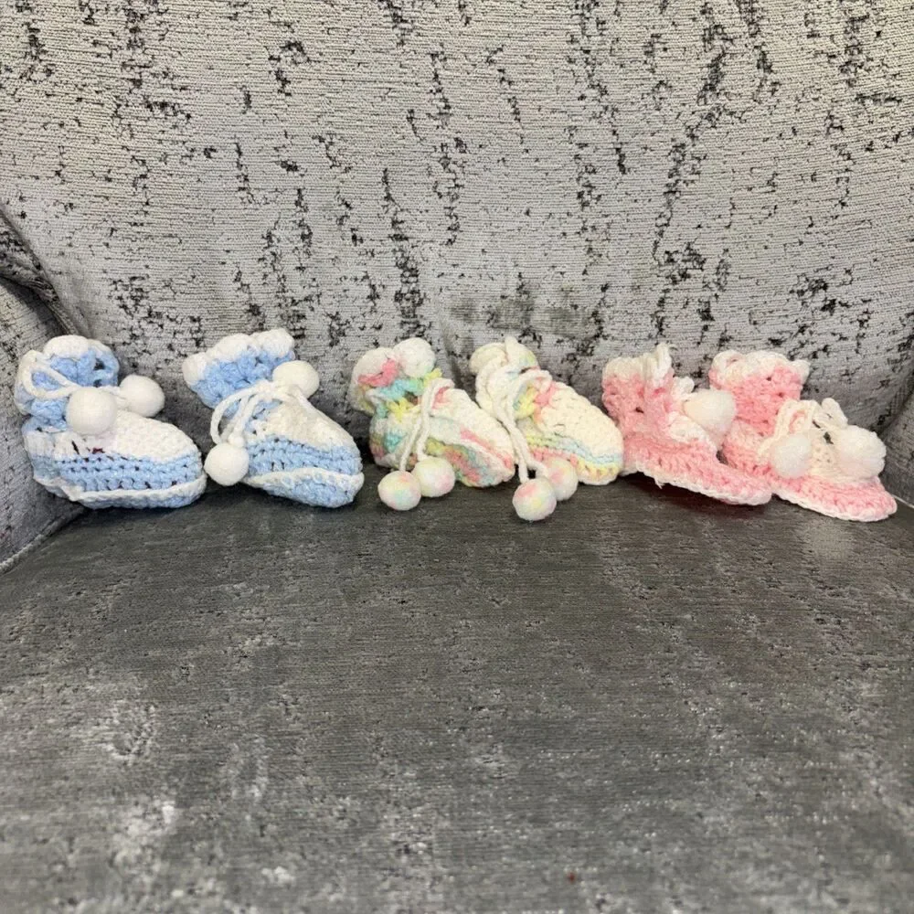 Handmade Knitted Baby Booties 3 Pairs Pink Blue Rainbow Pompom Tie Stretch Vntg